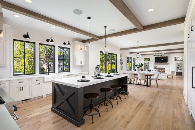 707 Thornwood Drive, Naperville, IL 60540