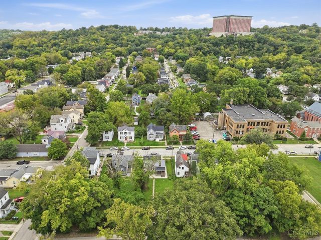 6009 Desmond Street, Cincinnati, OH 45227
