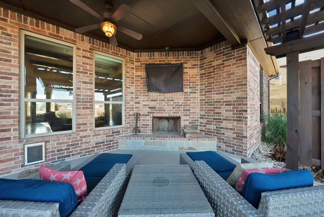 12233 Bella Palazzo Drive, Fort Worth, TX 76126