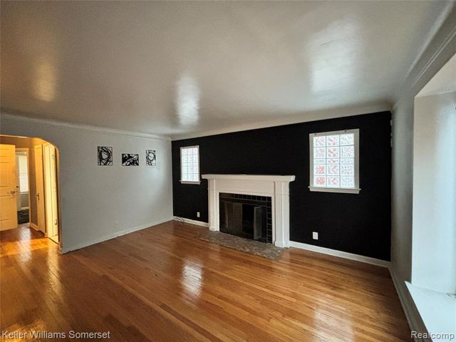 10595 Somerset Avenue, Detroit, MI 48224