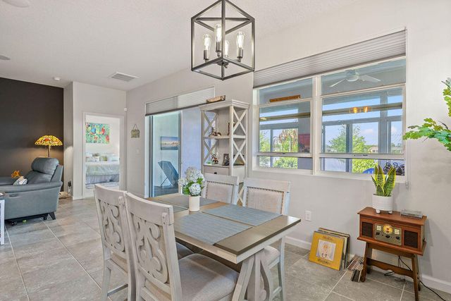 2165 SW Hawk River Dr Drive SW, Vero Beach, FL 32962