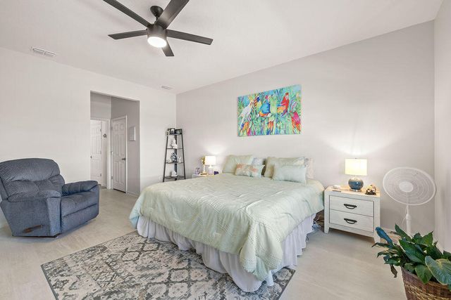 2165 SW Hawk River Dr Drive SW, Vero Beach, FL 32962