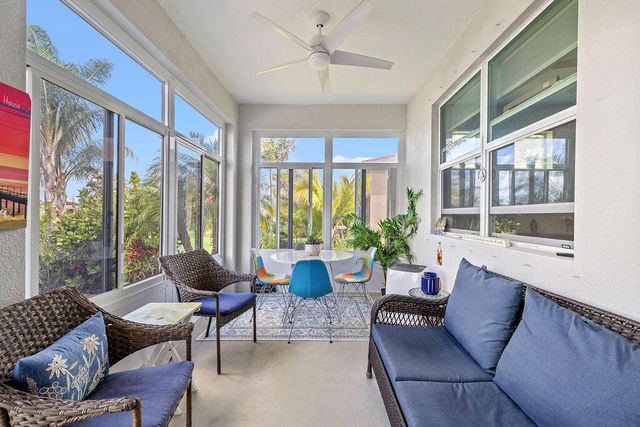 2165 SW Hawk River Dr Drive SW, Vero Beach, FL 32962