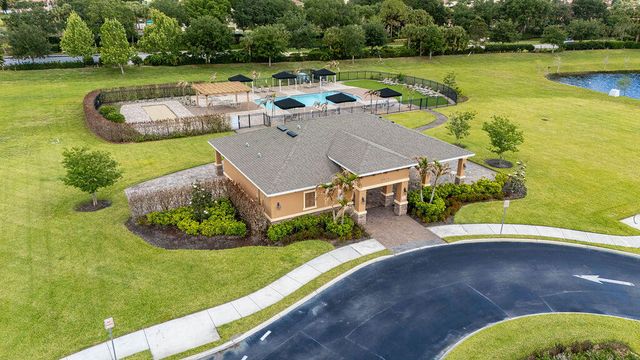 2165 SW Hawk River Dr Drive SW, Vero Beach, FL 32962