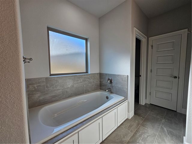 224 S Maroon Avenue, Fayetteville, AR 72704