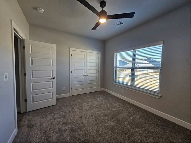 224 S Maroon Avenue, Fayetteville, AR 72704