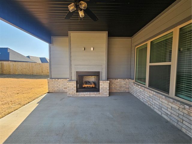 224 S Maroon Avenue, Fayetteville, AR 72704