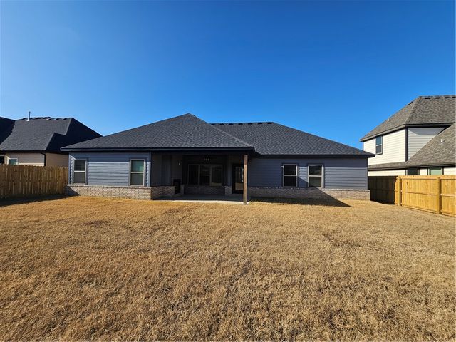 224 S Maroon Avenue, Fayetteville, AR 72704