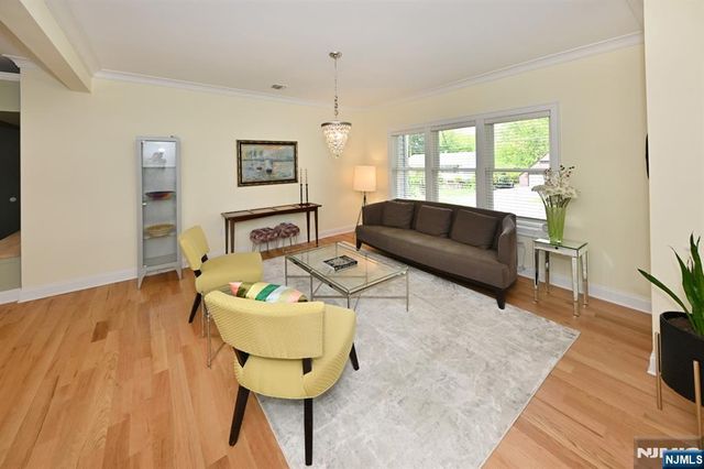 11 Lincoln Avenue, Westwood, NJ 07675