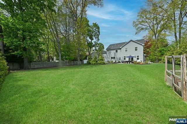 11 Lincoln Avenue, Westwood, NJ 07675