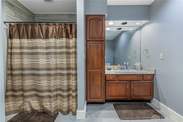 209 E Pease Avenue, Dayton, OH 45449