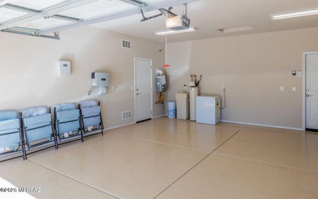 13845 E Poelstra Street, Vail, AZ 85641