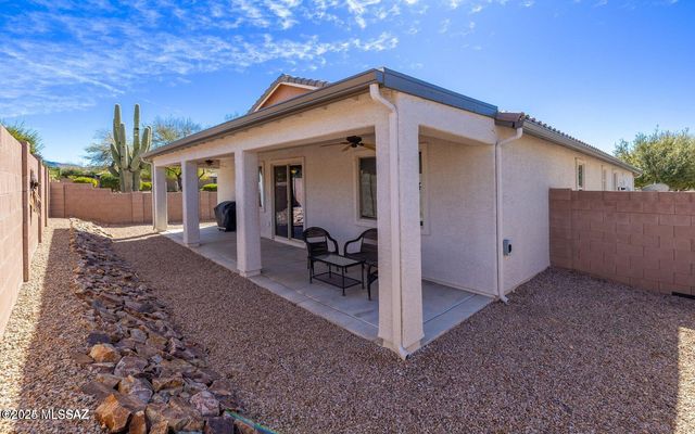 13845 E Poelstra Street, Vail, AZ 85641