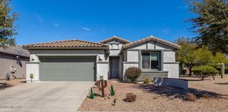 13845 E Poelstra Street, Vail, AZ 85641