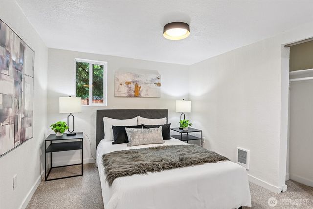 10522 22nd Avenue E, Tacoma, WA 98445