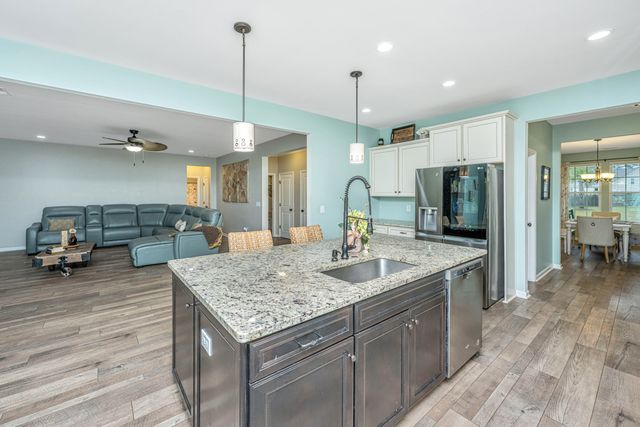 417 Stonefield Circle, Moncks Corner, SC 29461