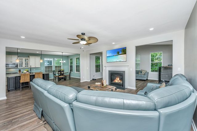 417 Stonefield Circle, Moncks Corner, SC 29461