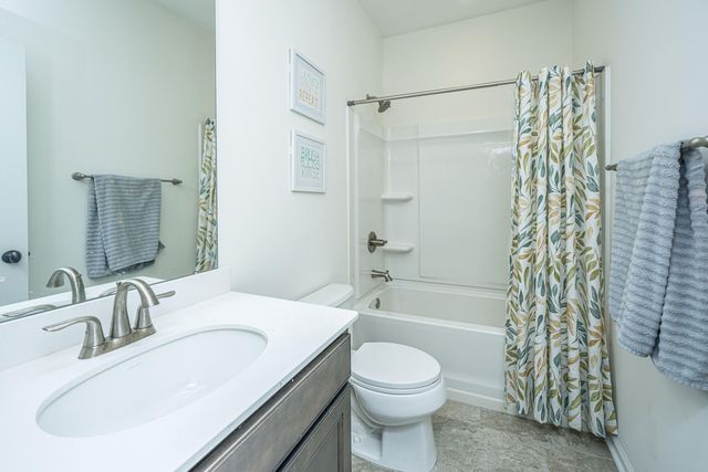 417 Stonefield Circle, Moncks Corner, SC 29461