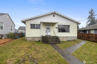 8815 Yakima Avenue S, Tacoma, WA 98444