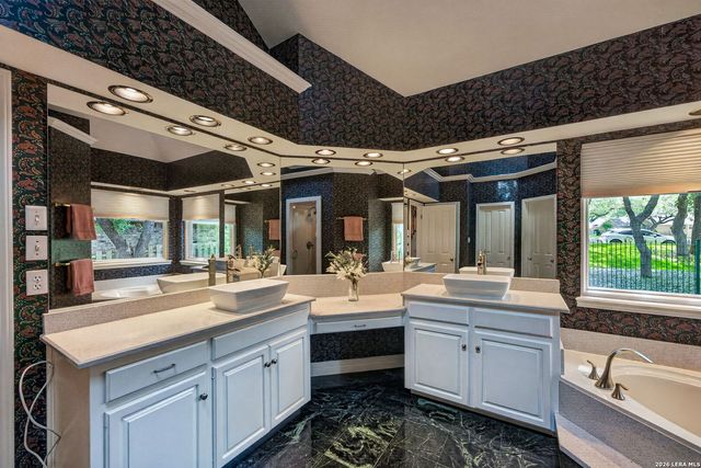 2917 BENT TREE DR, Schertz, TX 78154