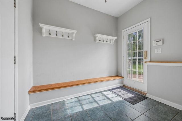 320 Garretson Rd, Bridgewater Twp., NJ 08807
