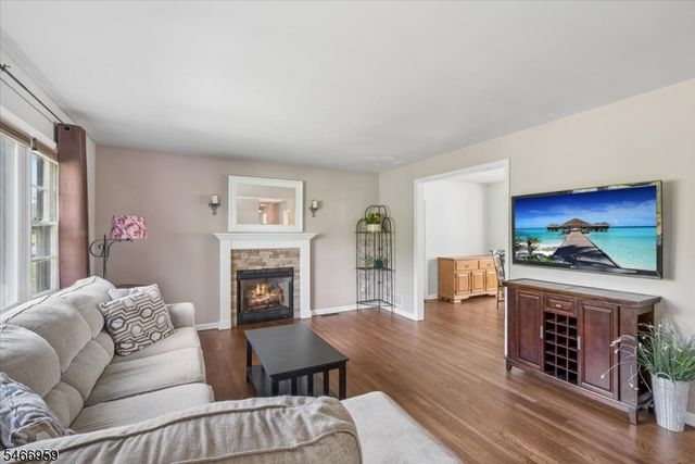320 Garretson Rd, Bridgewater Twp., NJ 08807