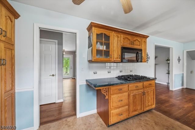 320 Garretson Rd, Bridgewater Twp., NJ 08807