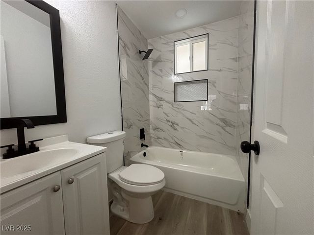 724 North 9th Street 2, Las Vegas, NV 89101