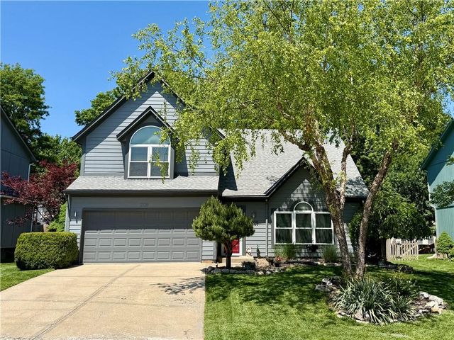 1328 E 154TH Terrace, Olathe, KS 66062