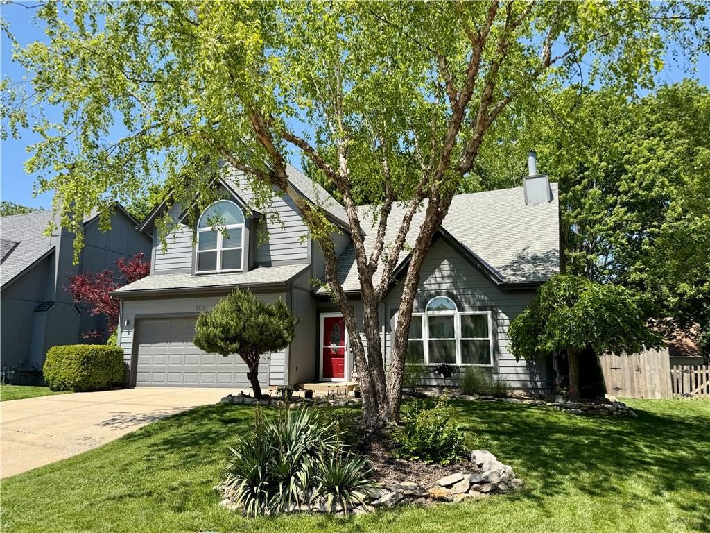 1328 E 154TH Terrace, Olathe, KS 66062