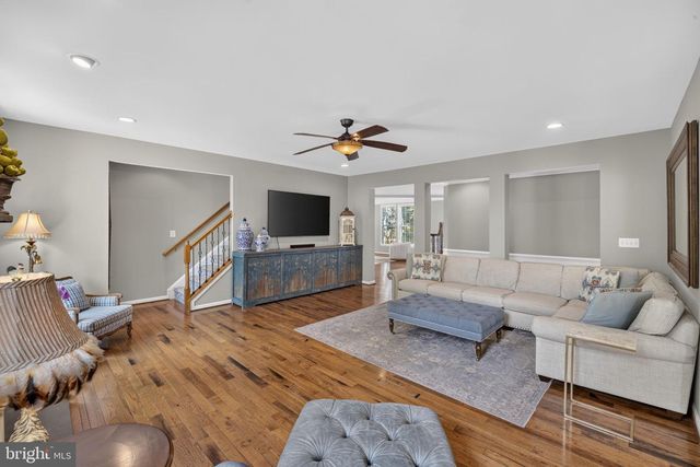 16545 LEVADE DR, Leesburg, VA 20176