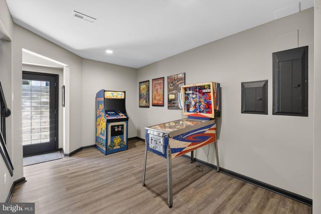 16545 LEVADE DR, Leesburg, VA 20176