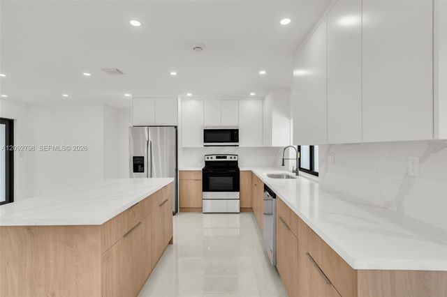 20154 NW 12th Place, Miami Gardens, FL 33169