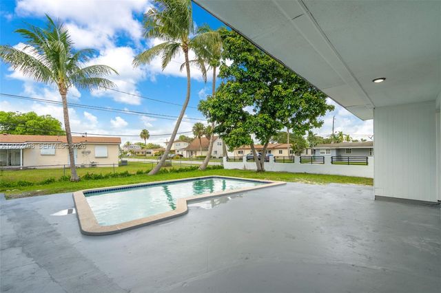 20154 NW 12th Place, Miami Gardens, FL 33169