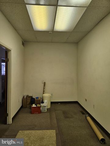 110 KESWICK AVE, Glenside, PA 19038
