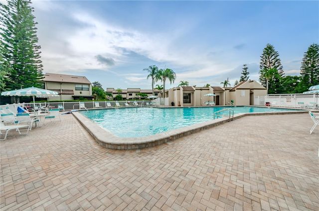 9209 SEMINOLE BOULEVARD 67, Seminole, FL 33772