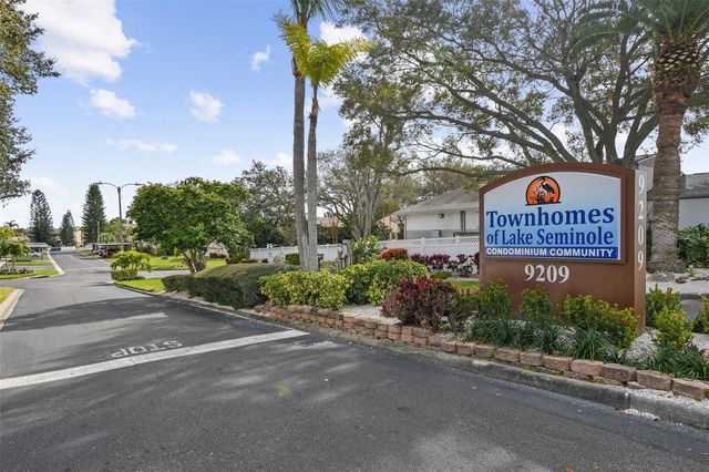 9209 SEMINOLE BOULEVARD 67, Seminole, FL 33772