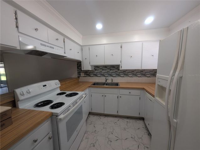 9209 SEMINOLE BOULEVARD 67, Seminole, FL 33772