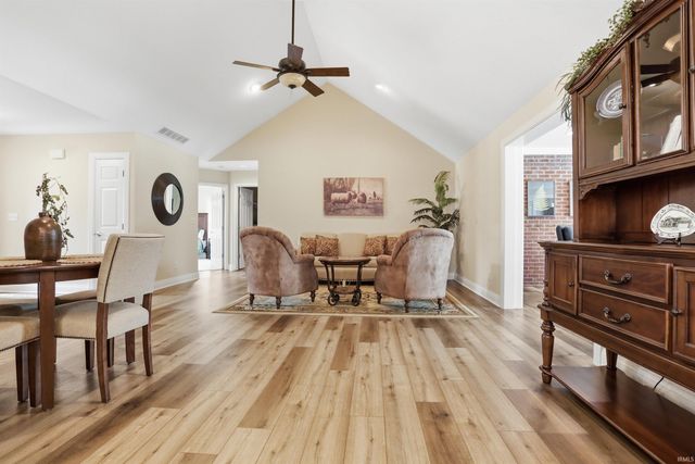 6888 Cottage Lane, Newburgh, IN 47630
