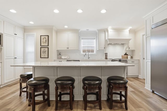 6888 Cottage Lane, Newburgh, IN 47630