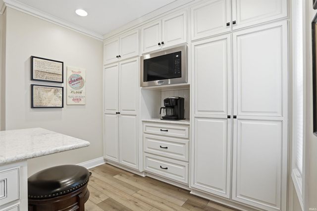 6888 Cottage Lane, Newburgh, IN 47630