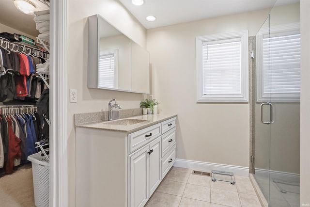 6888 Cottage Lane, Newburgh, IN 47630