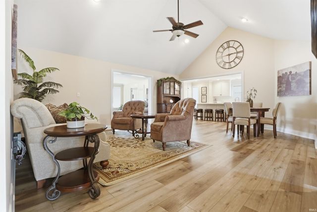 6888 Cottage Lane, Newburgh, IN 47630
