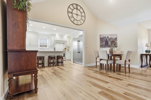 6888 Cottage Lane, Newburgh, IN 47630