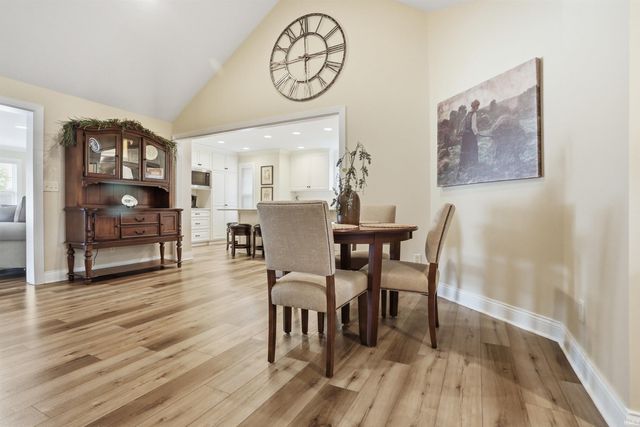 6888 Cottage Lane, Newburgh, IN 47630