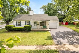 383 Raupp Boulevard, Buffalo Grove, IL 60089