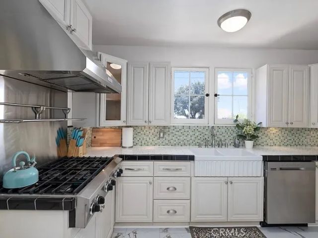 15803 Victoria, La Puente, CA 91744