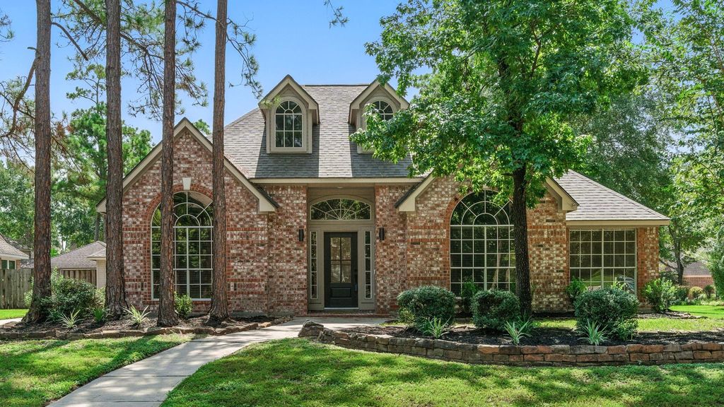 2 Rolling Stone Place, The Woodlands, TX 77381