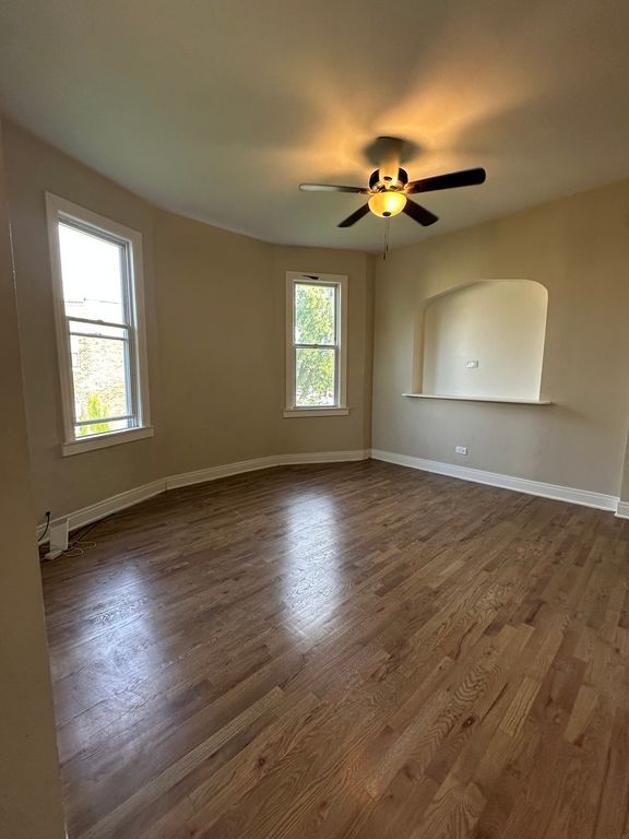 1522 E 71st Place 2, Chicago, IL 60619