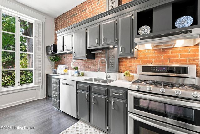 1335 S 1st St 2, Louisville, KY 40208